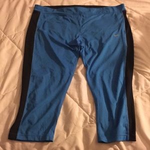 Nike dri-fit capris